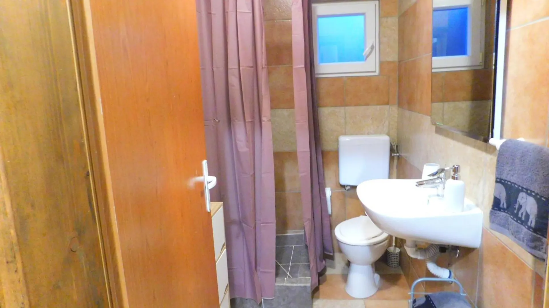 Apartman Slavica Gornji Karin 0*,  Croatia